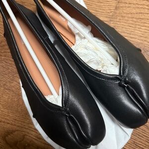Tabi Shoes Black Leather
